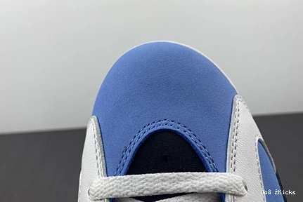 Jordan White CT8529- Retro 1028 6 621 Bold UNC 0812